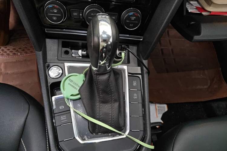 Used Volkswagen Lamando 2021 Revised Version 280TSI DSG Comfort Edition Gear Lever