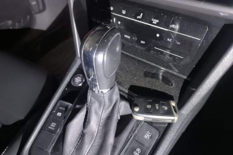 Used Volkswagen Lamando 2021 Revised Version 280TSI DSG Comfort Edition Gear Lever