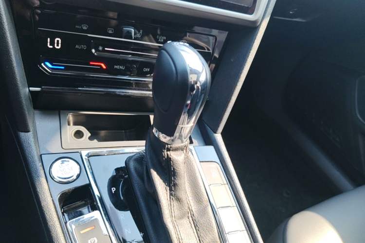 Used Volkswagen Lamando 2021 Revised Version 280TSI DSG Comfort Edition Gear Lever