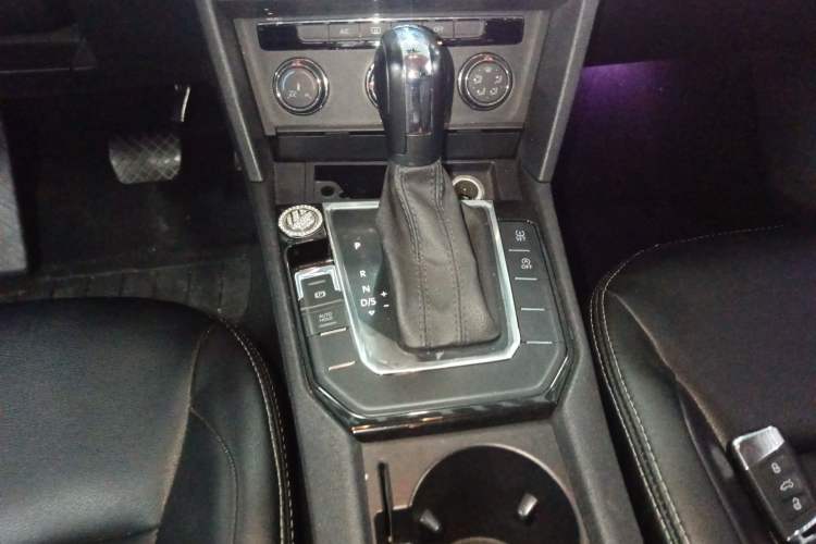Used Volkswagen Lamando 2021 230TSI DSG Fashion Edition Gear Lever