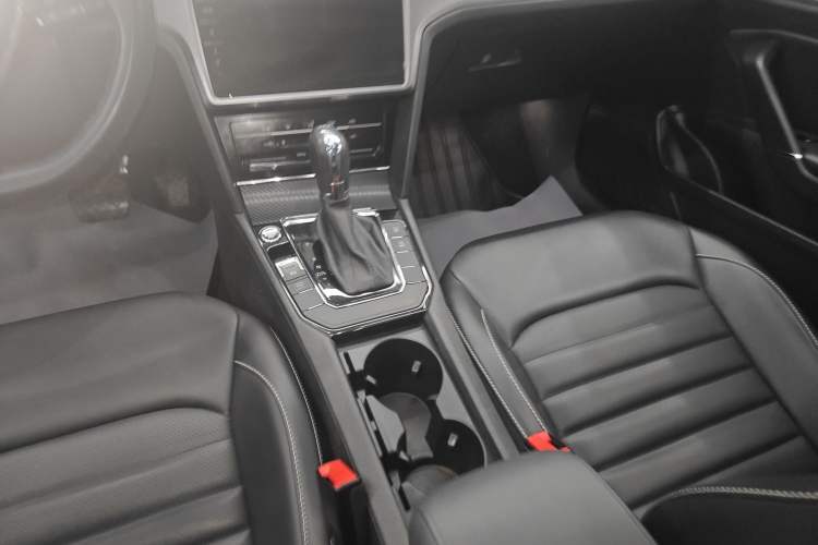 Used Volkswagen Lamando 2021 280TSI DSG Comfort Edition Gear Lever