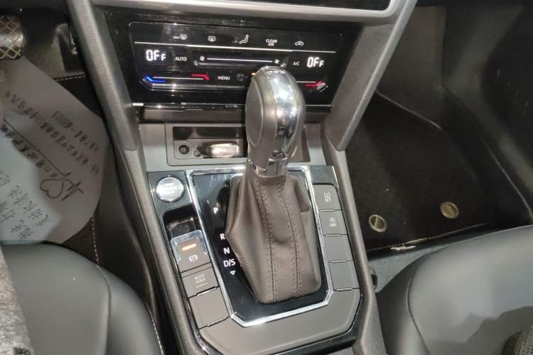 Used Volkswagen Lamando 2021 Revised Version 280TSI DSG Comfort Edition Gear Lever