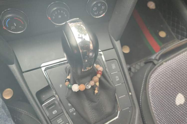 Used Volkswagen Lamando 2021 230TSI DSG Fashion Edition Gear Lever