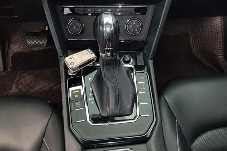 Used Volkswagen Lamando 2021 Revised Version 280TSI DSG Comfort Edition Gear Lever