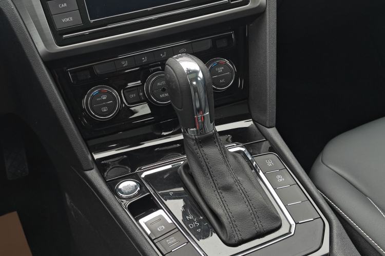 Used Volkswagen Lamando 2021 280TSI DSG Comfort Edition Gear Lever