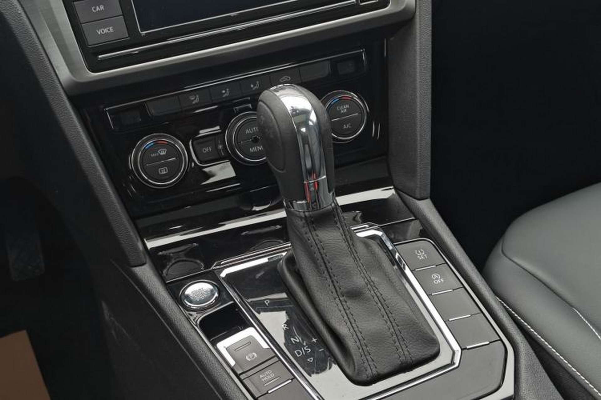 Used Volkswagen Lamando 2021 280TSI DSG Comfort Edition Gear Lever