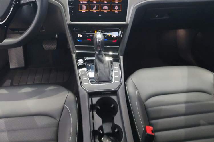 Used Volkswagen Lamando 2021 Revised Version 280TSI DSG Comfort Edition Gear Lever