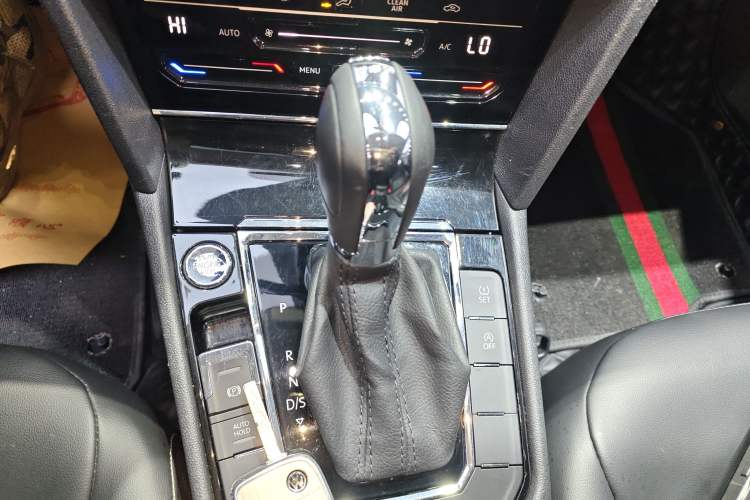 Used Volkswagen Lamando 2021 Revised Version 280TSI DSG Comfort Edition Gear Lever