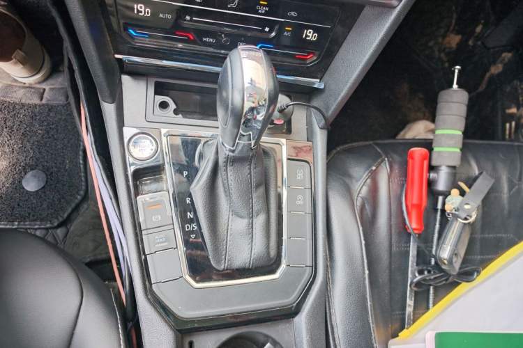 Used Volkswagen Lamando 2021 Revised Version 280TSI DSG Comfort Edition Gear Lever