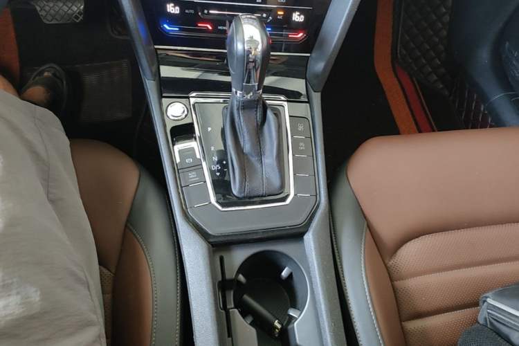 Used Volkswagen Lamando 2021 Revised Version 280TSI DSG Comfort Edition Gear Lever