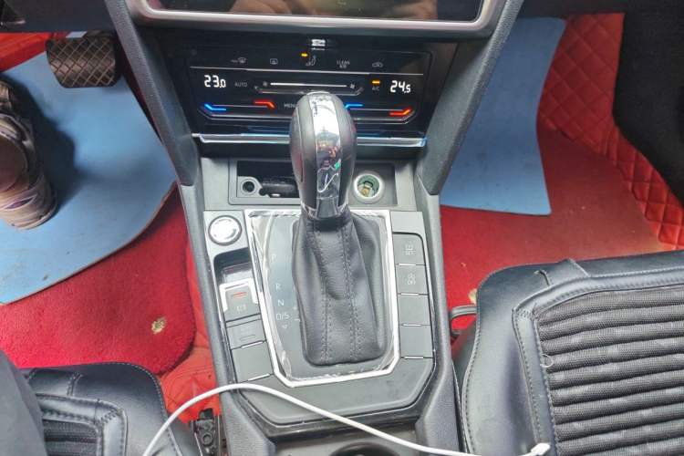 Used Volkswagen Lamando 2021 Revised Version 280TSI DSG Comfort Edition Gear Lever