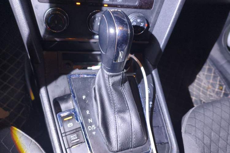 Used Volkswagen Lamando 2021 230TSI DSG Fashion Edition Gear Lever