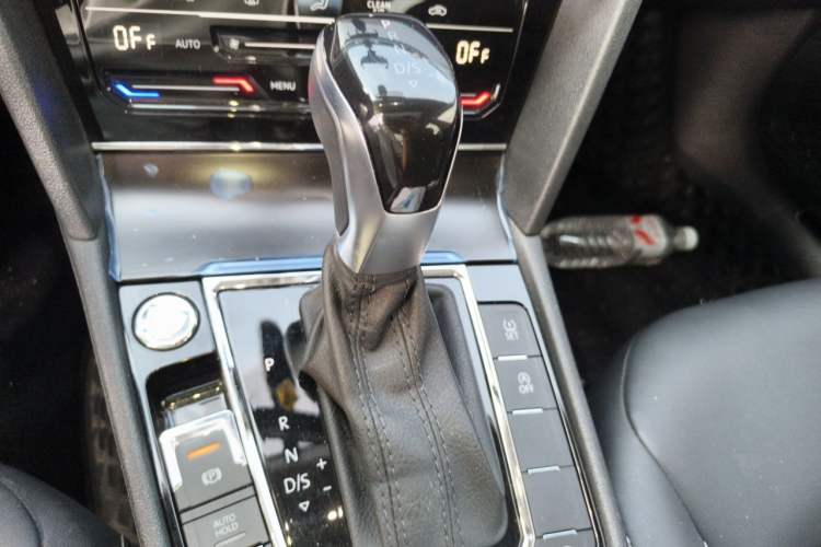 Used Volkswagen Lamando 2021 Revised Version 280TSI DSG Comfort Edition Gear Lever