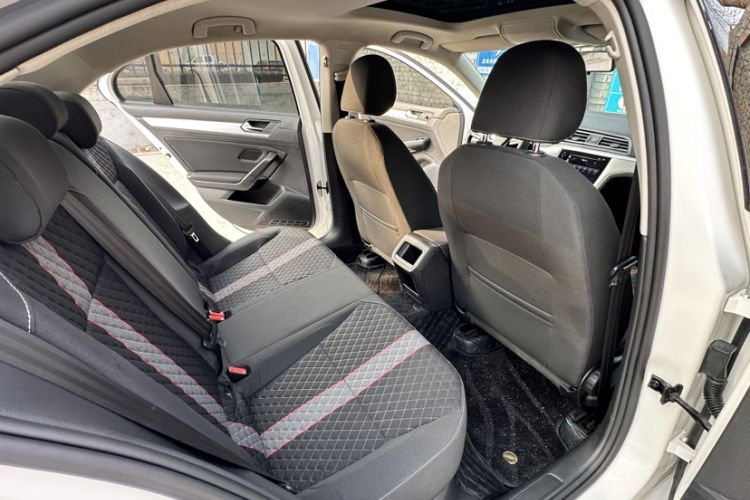 Used Volkswagen Lamando 2021 230TSI DSG Fashion Edition Headliner