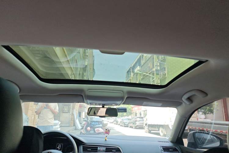 Used Volkswagen Lamando 2021 230TSI DSG Fashion Edition Headliner