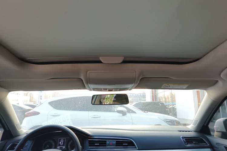 Used Volkswagen Lamando 2021 230TSI DSG Fashion Edition Headliner