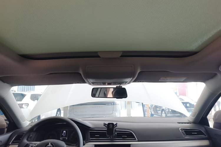 Used Volkswagen Lamando 2021 230TSI DSG Fashion Edition Headliner