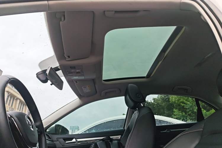 Used Volkswagen Lamando 2021 280TSI DSG Comfort Edition Headliner