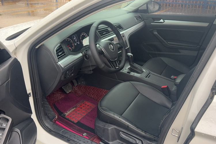 Used Volkswagen Lamando 2021 230TSI DSG Fashion Edition Interior 1