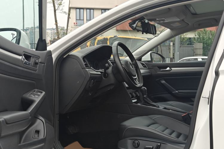 Used Volkswagen Lamando 2021 280TSI DSG Comfort Edition Interior 1