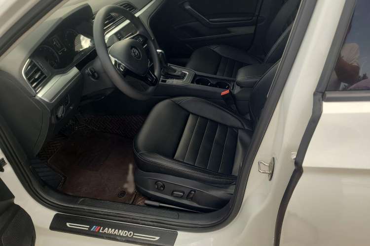 Used Volkswagen Lamando 2021 230TSI DSG Fashion Edition Interior 2