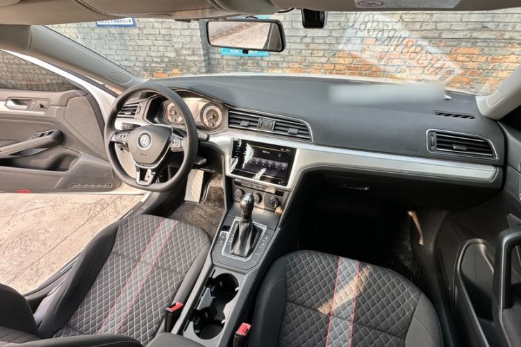 Used Volkswagen Lamando 2021 230TSI DSG Fashion Edition Interior 2