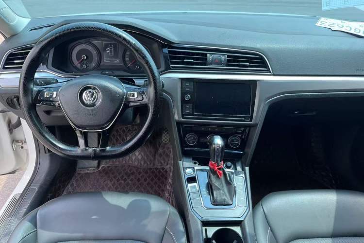 Used Volkswagen Lamando 2021 280TSI DSG Comfort Edition Interior 2