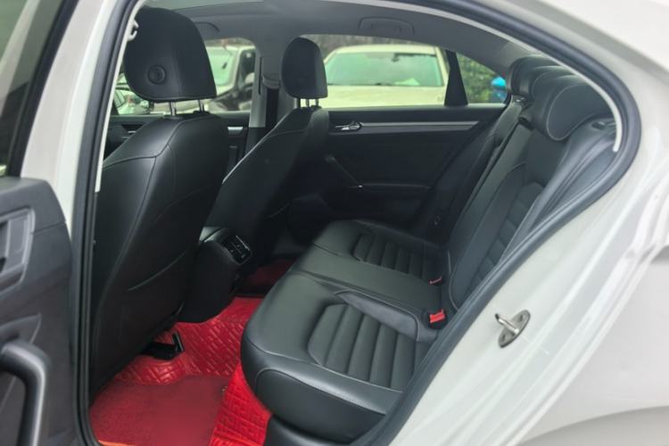 Used Volkswagen Lamando 2021 Facelift 280TSI DSG Comfort Edition (Manual Air Conditioning) Interior 2