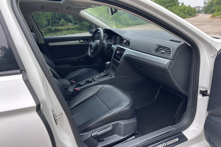 Used Volkswagen Lamando 2021 230TSI DSG Fashion Edition Interior 2