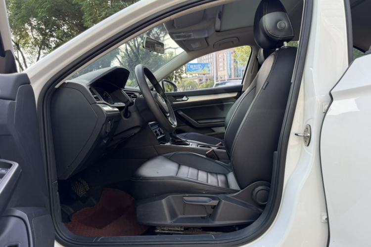 Used Volkswagen Lamando 2021 230TSI DSG Fashion Edition Interior 3