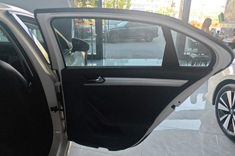 Used Volkswagen Lamando 2021 230TSI DSG Fashion Edition Interior 3