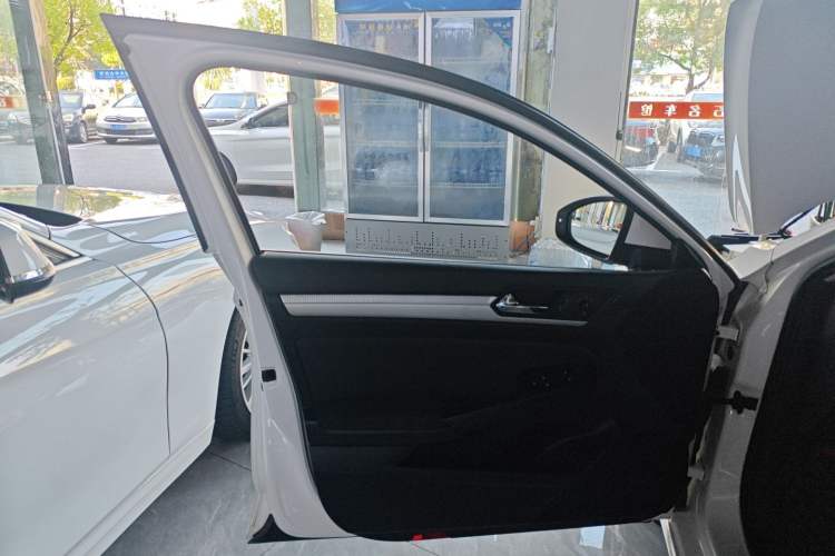 Used Volkswagen Lamando 2021 230TSI DSG Fashion Edition Interior 4