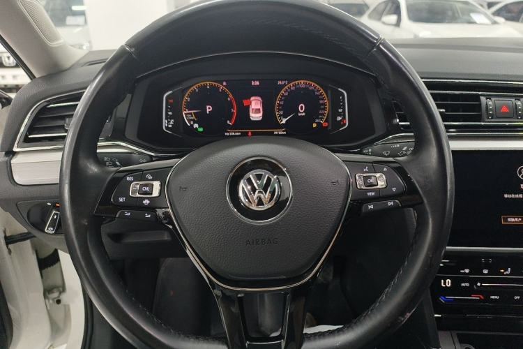 Used Volkswagen Lamando 2021 280TSI DSG Comfort Edition Interior 5