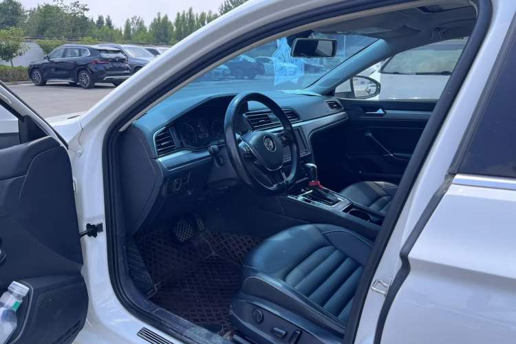 Used Volkswagen Lamando 2021 280TSI DSG Comfort Edition Interior 5