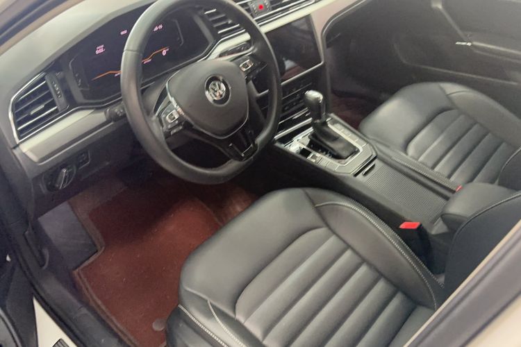 Used Volkswagen Lamando 2021 280TSI DSG Comfort Edition Interior 9