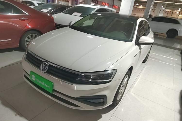 Used Volkswagen Lamando 2021 230TSI DSG Fashion Edition Guazi used car, China used car export, Used car for sale, Used  cars, Cheapest cars for sale