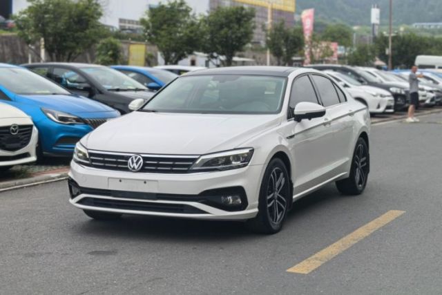 Used Volkswagen Lamando 2021 Facelift 280TSI DSG Comfort Edition (Manual Air Conditioning)