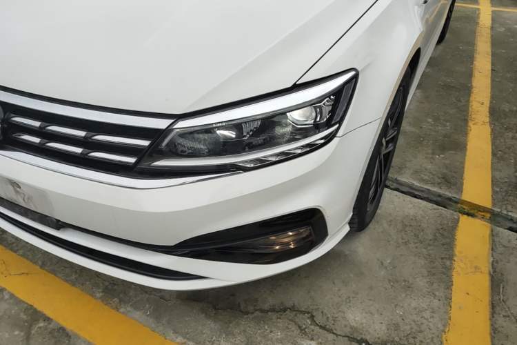 Used Volkswagen Lamando 2021 280TSI DSG Luxury Phantom Edition Left Front Headlight