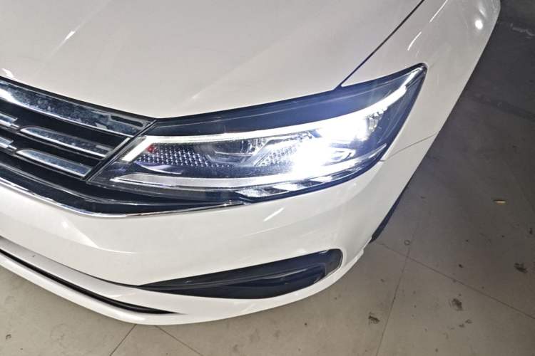 Used Volkswagen Lamando 2021 280TSI DSG Luxury Phantom Edition Left Front Headlight