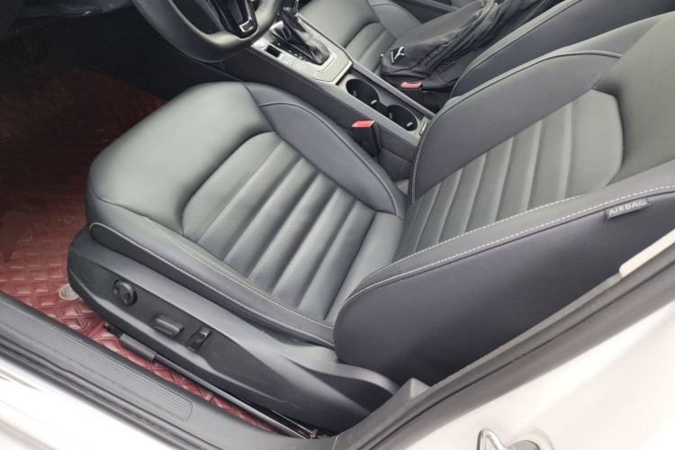 Used Volkswagen Lamando 2021 280TSI DSG Comfort Edition Left Front Seat