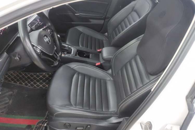 Used Volkswagen Lamando 2021 280TSI DSG Luxury Phantom Edition Left Front Seat