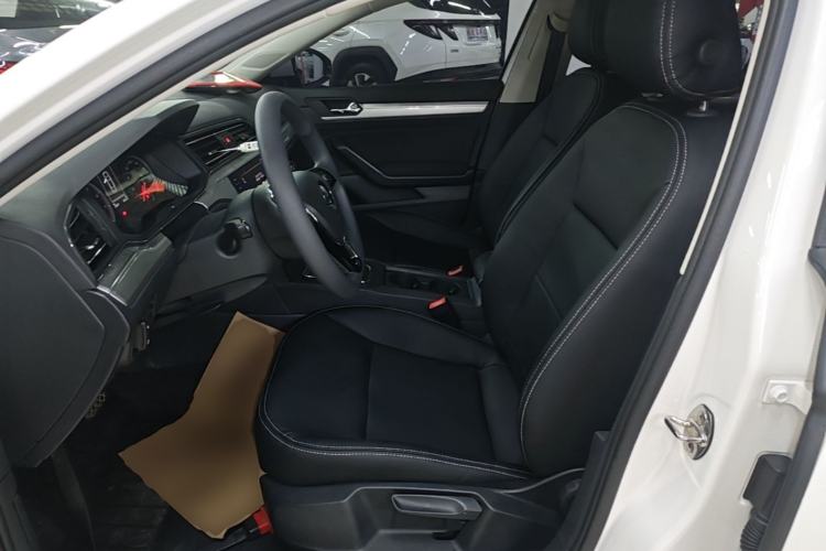 Used Volkswagen Lamando 2021 230TSI DSG Fashion Edition Left Front Seat