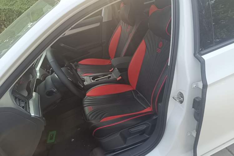 Used Volkswagen Lamando 2021 230TSI DSG Fashion Edition Left Front Seat