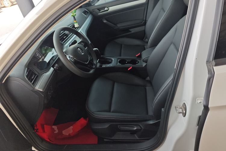 Used Volkswagen Lamando 2021 230TSI DSG Fashion Edition Left Front Seat