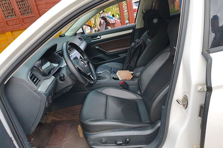 Used Volkswagen Lamando 2021 230TSI DSG Fashion Edition Left Front Seat
