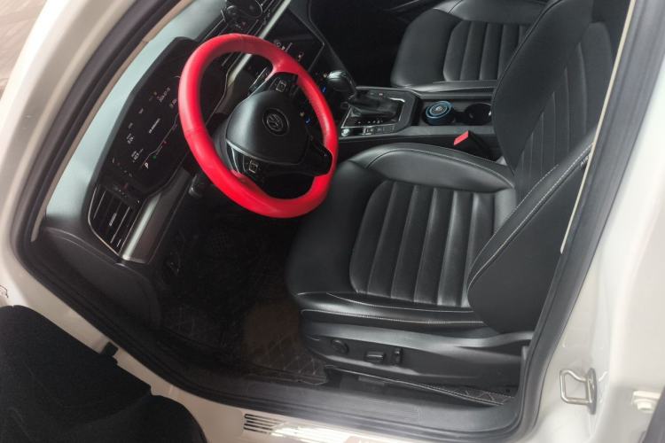 Used Volkswagen Lamando 2021 280TSI DSG Comfort Edition Left Front Seat