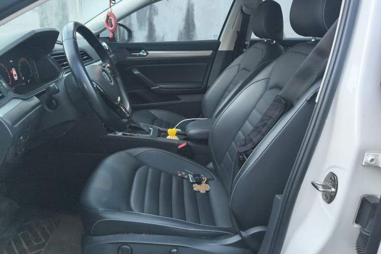 Used Volkswagen Lamando 2021 280TSI DSG Comfort Edition Left Front Seat