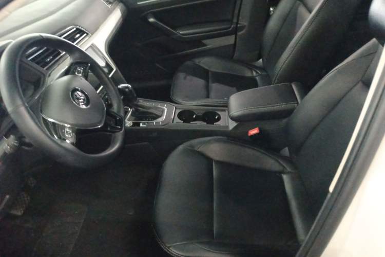 Used Volkswagen Lamando 2021 230TSI DSG Fashion Edition Left Front Seat