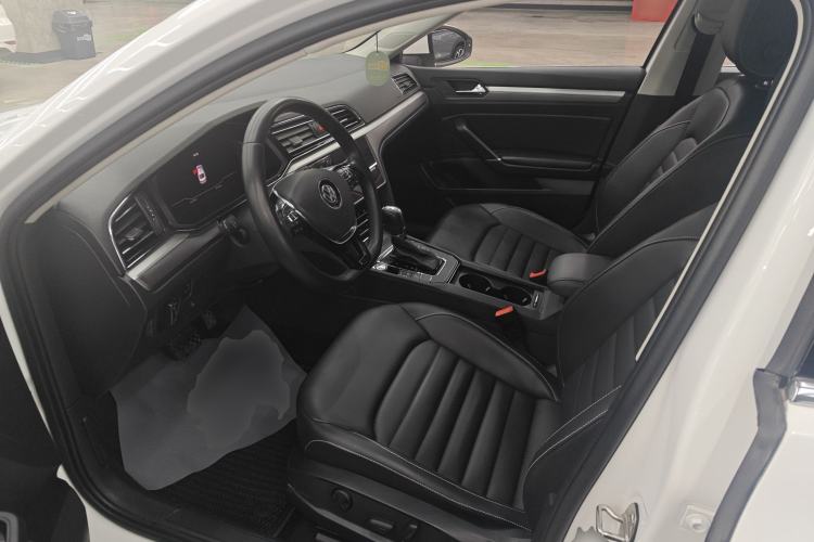 Used Volkswagen Lamando 2021 280TSI DSG Comfort Edition Left Front Seat