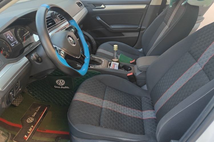 Used Volkswagen Lamando 2021 230TSI DSG Fashion Edition Left Front Seat